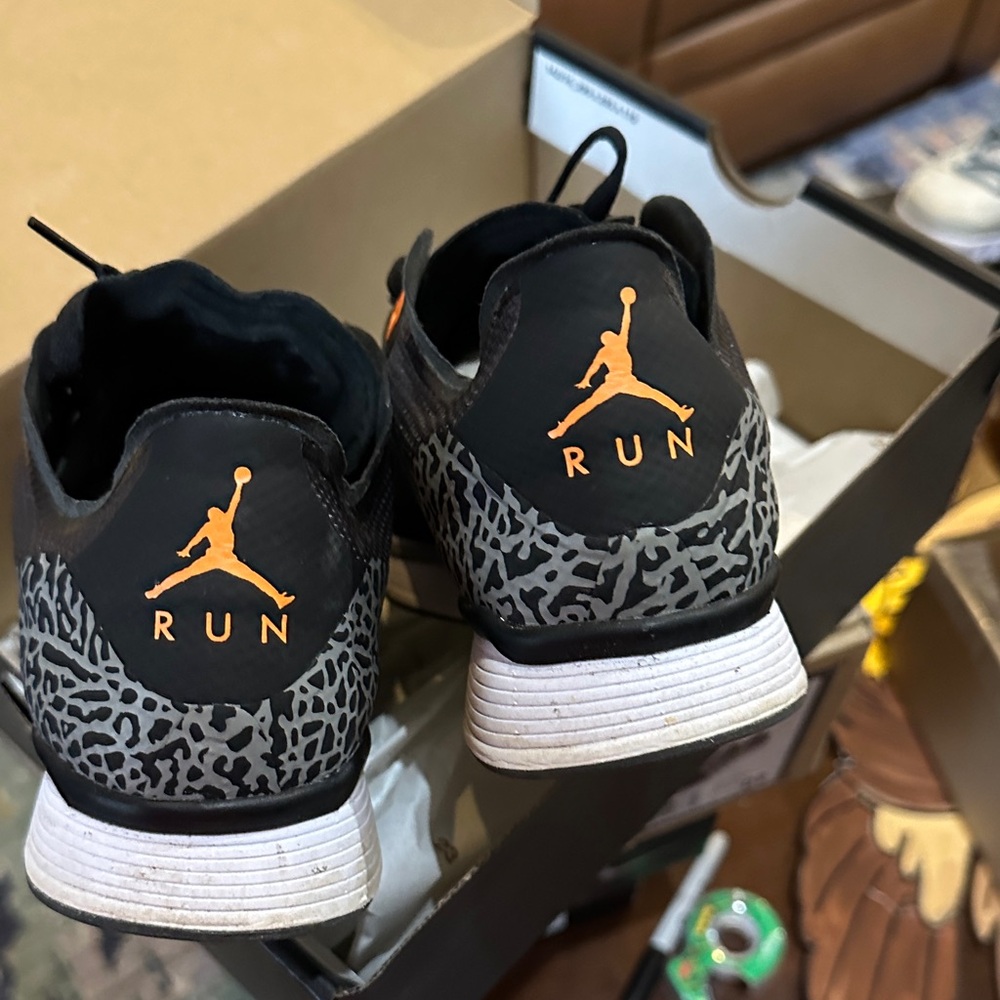 Jordan 88 Racer - Picture 4 of 6
